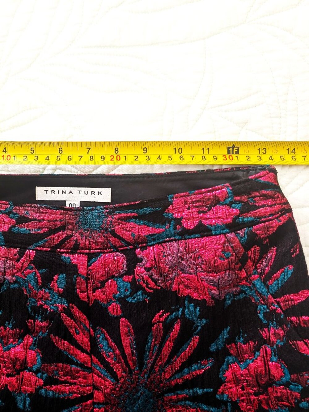 NWT Trina Turk 00 High Rise Crop Flare Pants XXS Flat Front Black Pockets Party